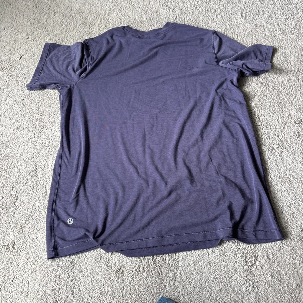 Lululemon top - Picture 2 of 2